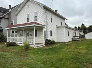 424-426 Main St, Peckville, PA 18452