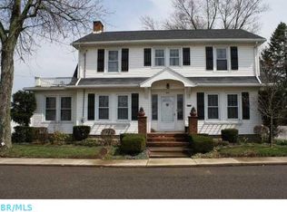 104 N Mulberry St, Fredericktown, OH 43019