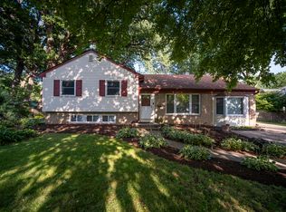 47 Briarcliff Rd, Montgomery, IL 60538