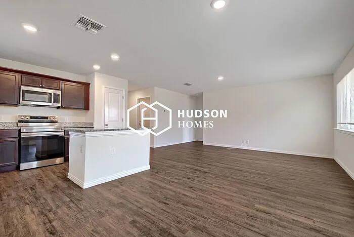 5946 Lake Superior St — Photo 4