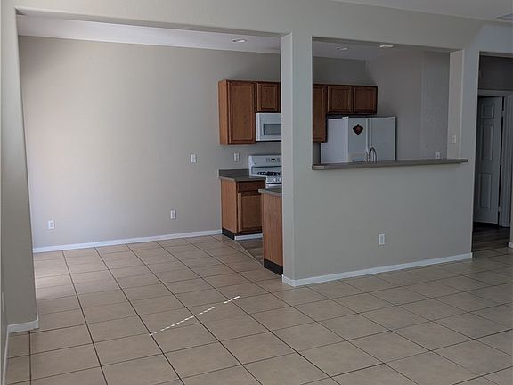 4th image of 6399 Azurelyn Ave