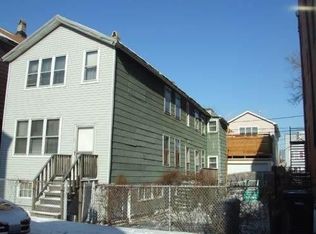 1522 W Fry St #2, Chicago, IL 60642