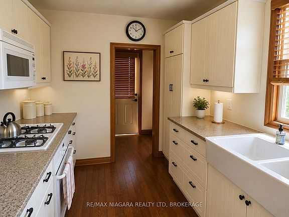 3rd image of 63 Sullivan Ave