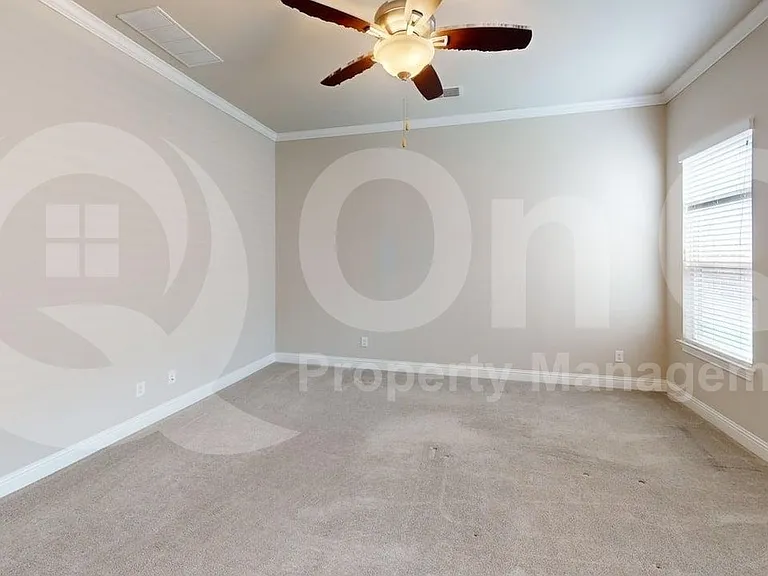 4213 Wellesley Ave — Photo 26