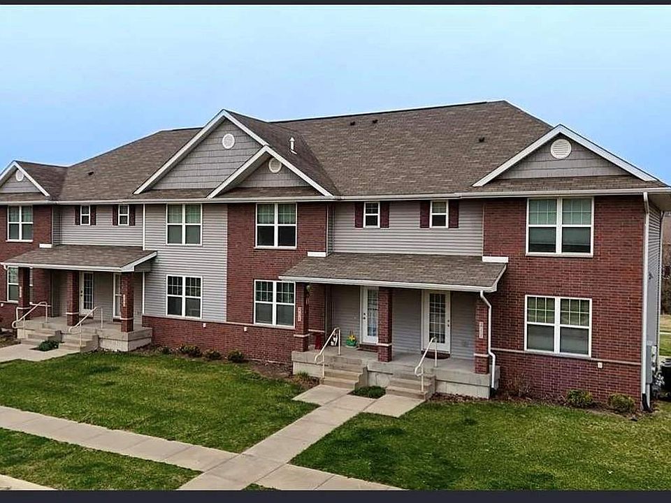1st image of 285 Huntington Dr