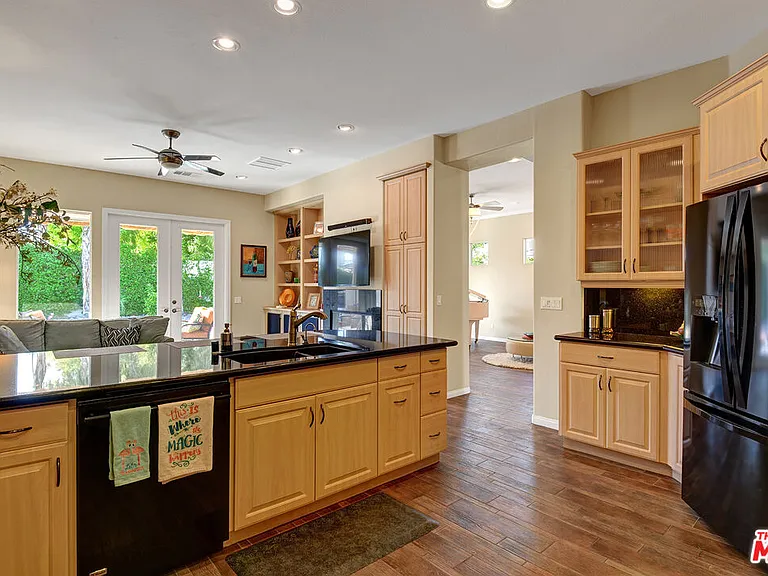 19 Orleans Rd — Photo 17