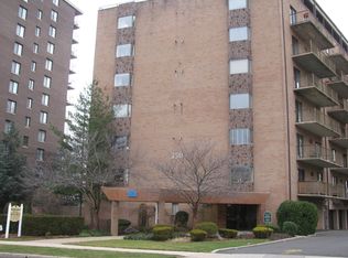 350 Prospect Ave APT 504, Hackensack, NJ 07601