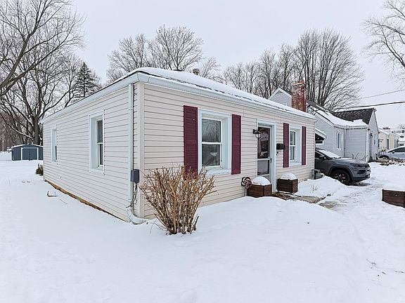 3rd image of 18 Homewood Ave