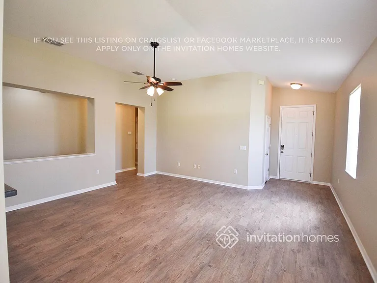 6860 Lake Eaglebrooke Dr — Photo 2