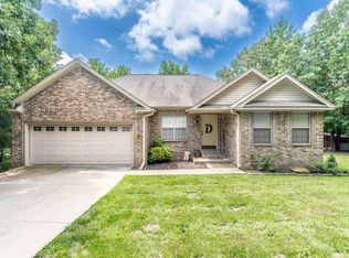 100 Deer Ridge Dr, Searcy, AR 72143