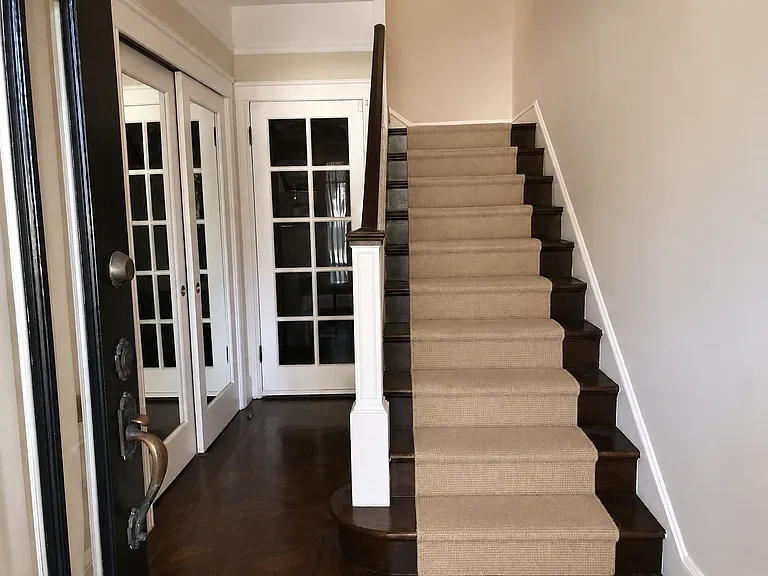 639 Bosworth St — Photo 4