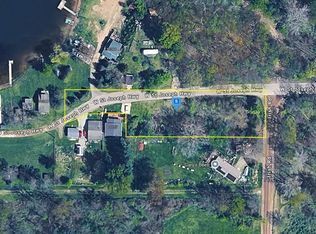 11055 West St, Vermontville, MI 49096