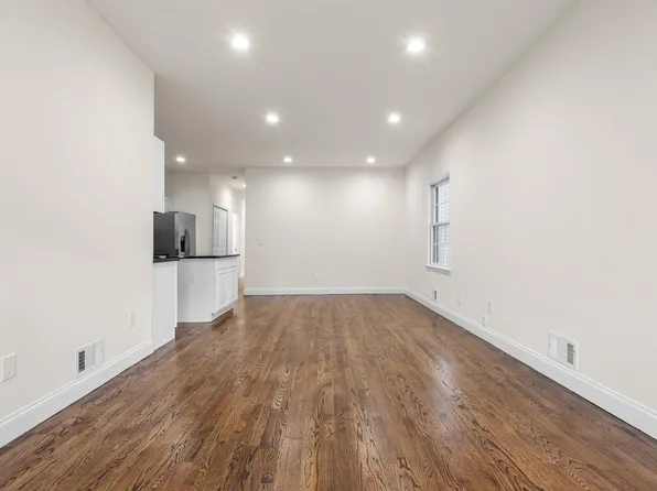 215 South Street image 14 of 37