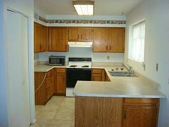 3rd image of 2329 E Carmel Ave