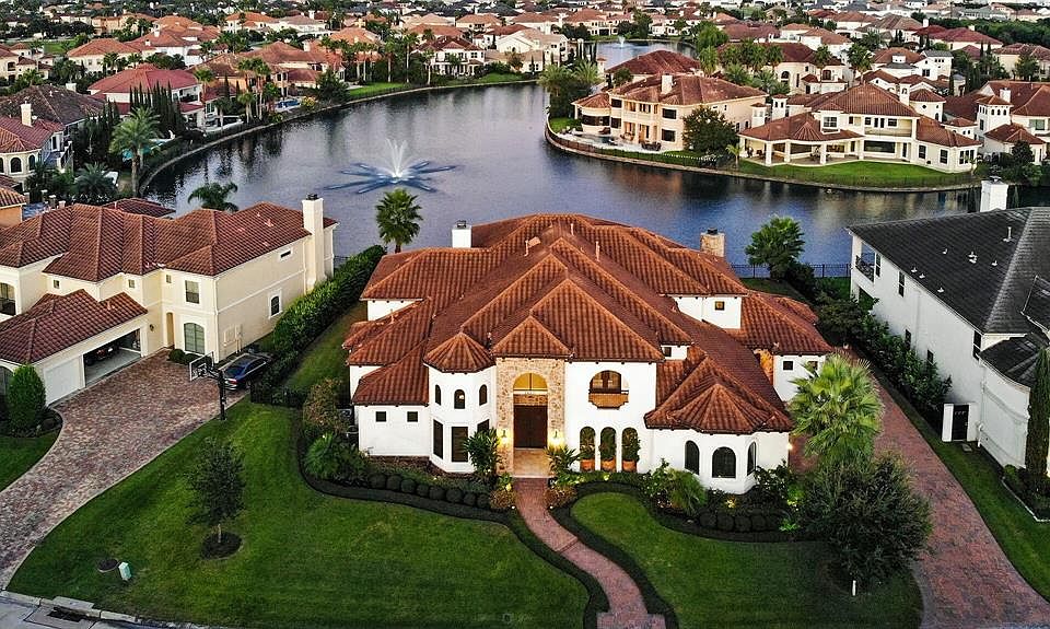 1st image of 14011 Hampton Cove Dr