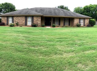 326 County Downs Rd, Montgomery, AL 36109