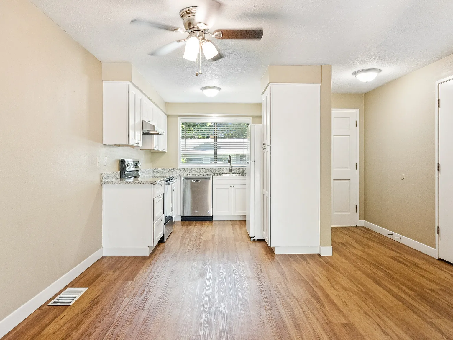 Timberview Estates — Photo 2