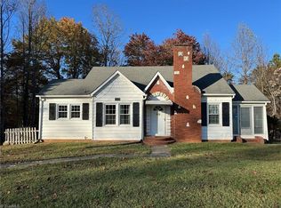 1779 Mountain View Rd, King, NC 27021