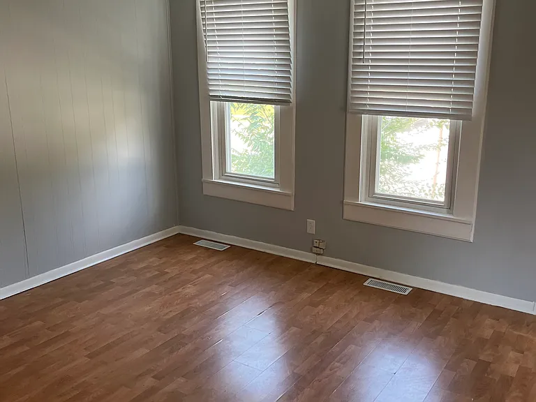 1518 S 4th St — Photo 10