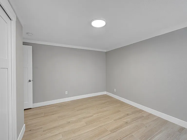 1584 Meade St — Photo 23