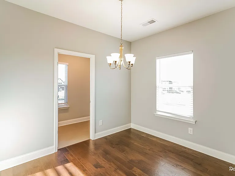 293 Cloverbrook Way — Photo 6