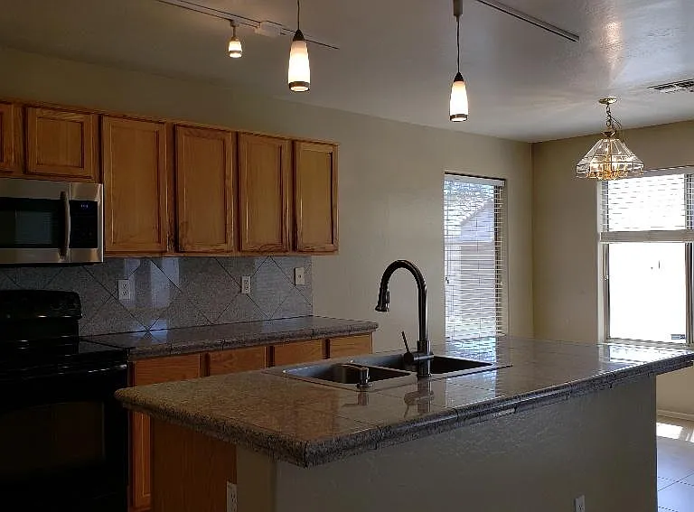 13353 W Cottonwood St — Photo 6