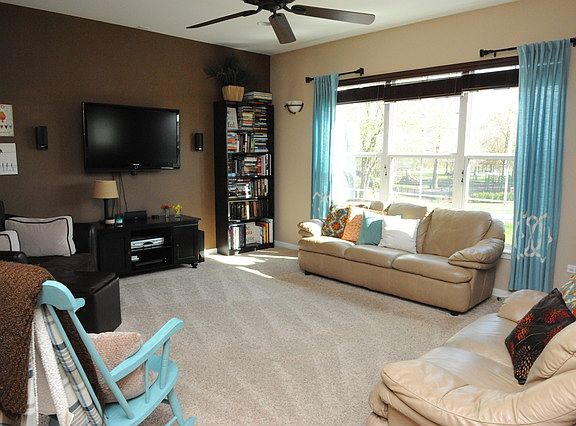 4th image of 16010 Veterans Park Dr #16010