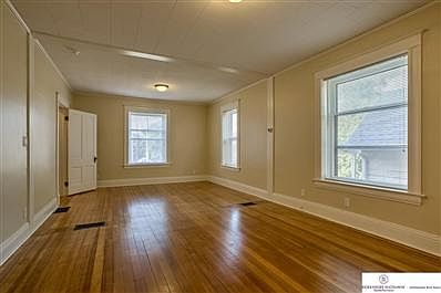 5th image of 2910 Shirley St