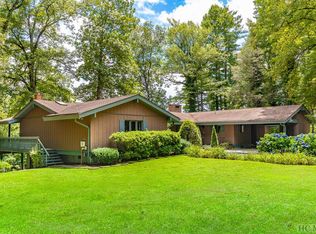 307 Island Point Rd, Lake Toxaway, NC 28747