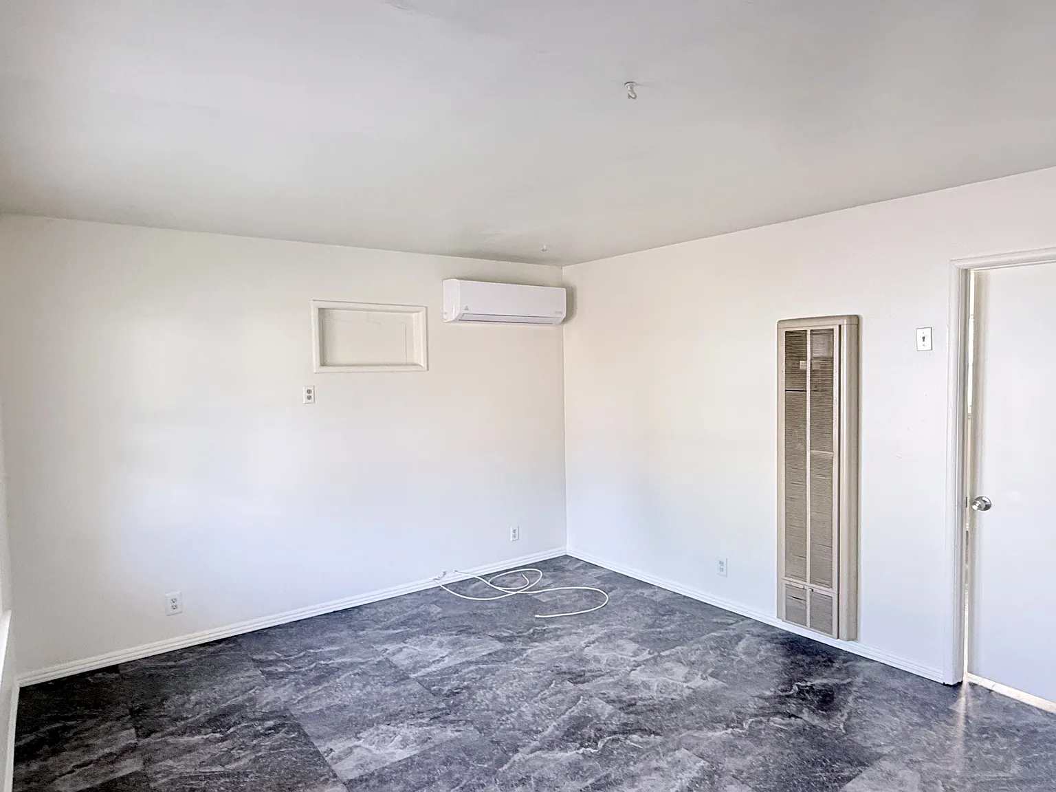 24446 - 24466 Myers Ave - 24448 Myers Avenue — Photo 3