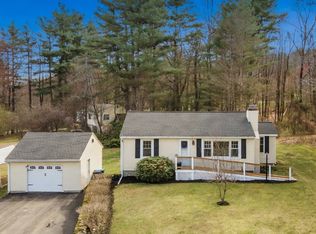 41 Clinton Rd, Sterling, MA 01564