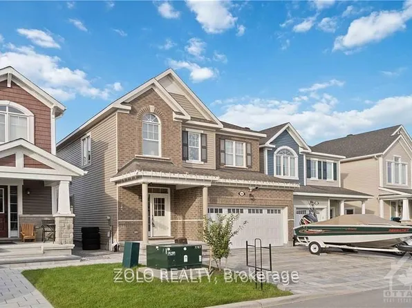 108 Flowing Creek Cir, Ottawa, ON K2M 0K1
