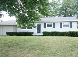 4137 Hawaii Ave, Barberton, OH 44203