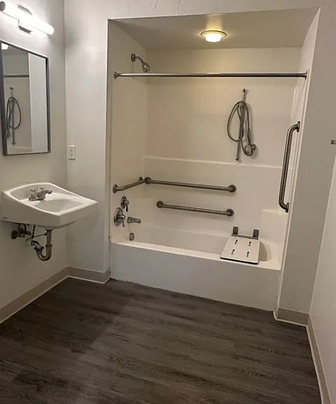 898 Guadalupe St — Photo 4