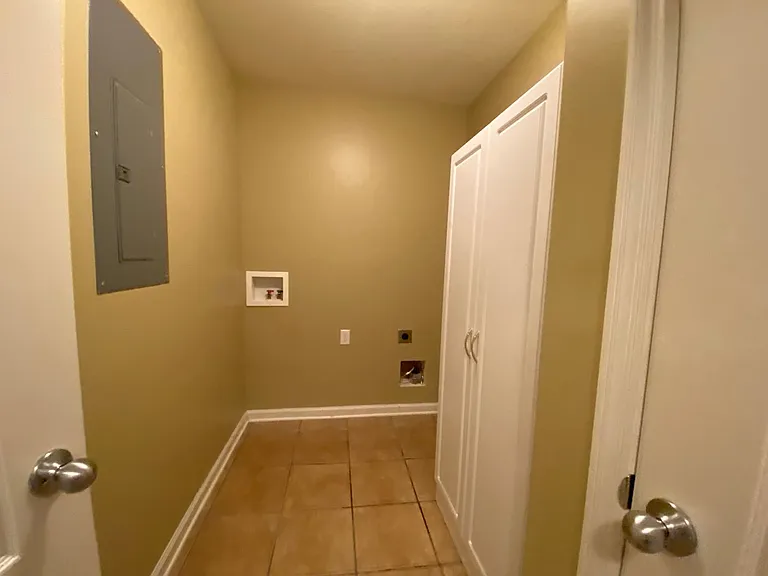 5618 Emily Ln — Photo 12