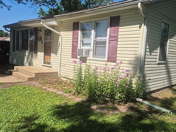 2nd image of 304 S Illinois St