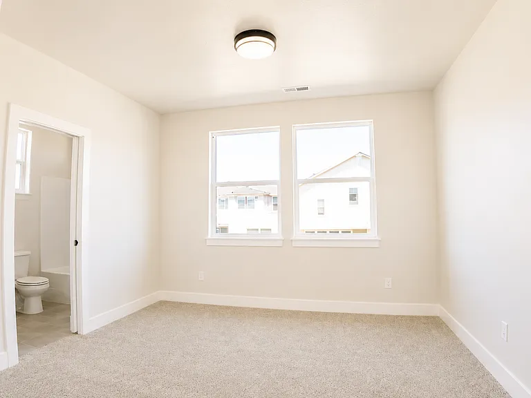 5608 S Rosalia Way — Photo 20