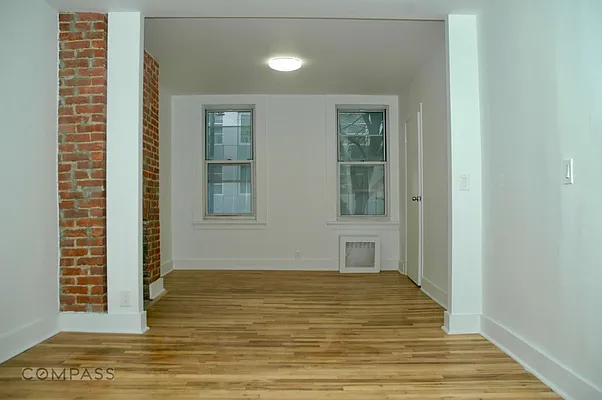 Rented by Compass | media 22