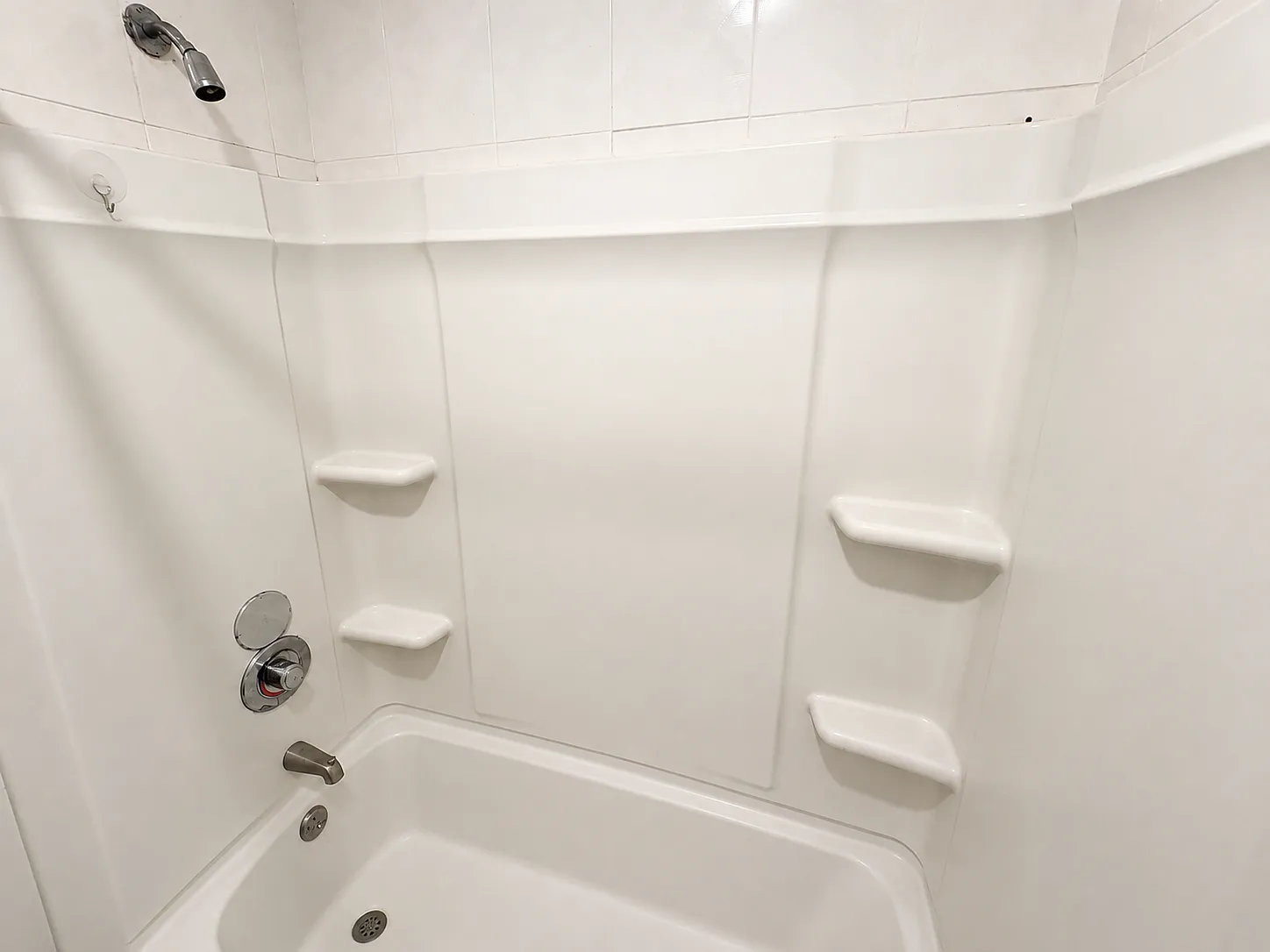 2 bed, 900 sqft, $3,000 — Photo 4