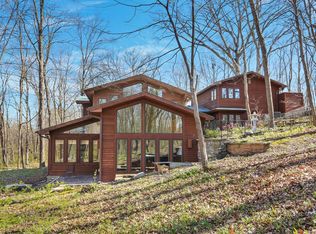 2702 Holcomb Dr, Urbana, IL 61802