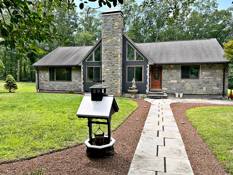 93 Pisgah Rd