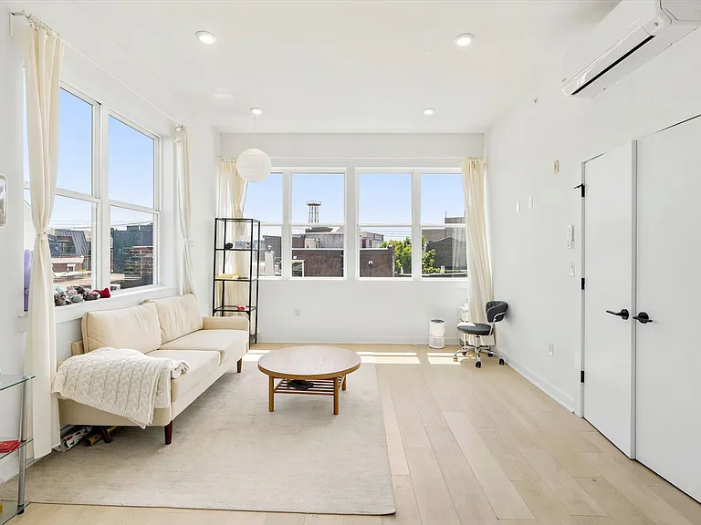 2525 Frankford Ave #5 — Photo 3