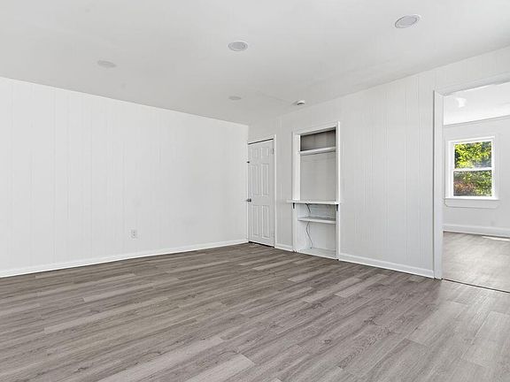 4th image of 134 - 136 Sawyer Street