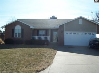 320 Wickersham Dr, McPherson, KS 67460