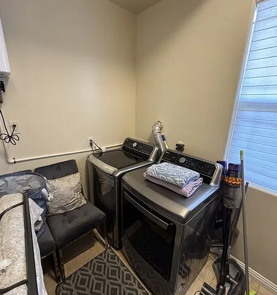 333 Milford St #302 — Photo 11