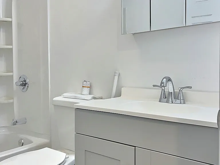 76 Spring St #301 — Photo 9