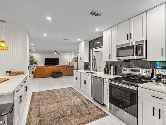 5th image of 14725 Kimberly Ln