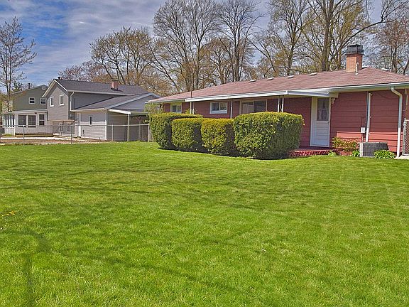 4th image of 7406 Fern Dr