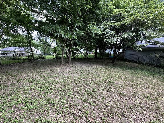 5th image of 107 Anistasia Dr