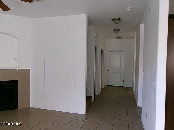 4th image of 4704 Pistolero Ln #A